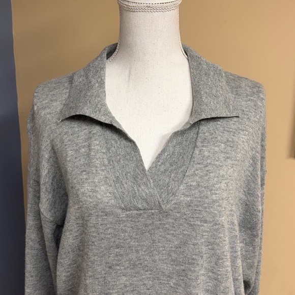 Gray Collared Sweater - Picture 2 of 4
